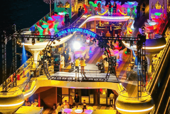 Giá thuê du thuyền Hạ Long mới nhất 2025 7 giá thuê du thuyền Hạ Long